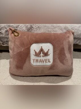 Travel pillow/blanket